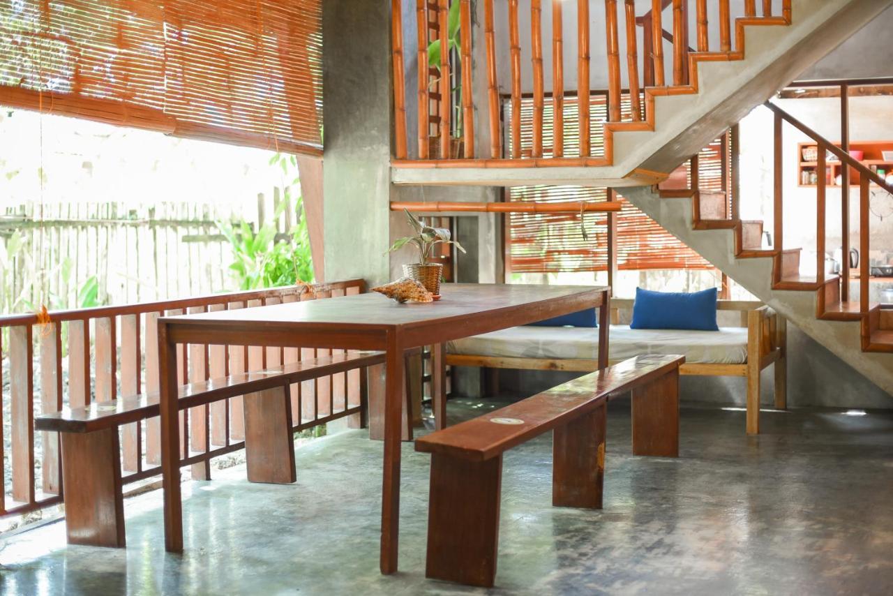 Sinag Hostel (Adults Only) General Luna  Exterior photo